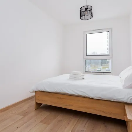 Sea Salt Spacious By Bookinghost