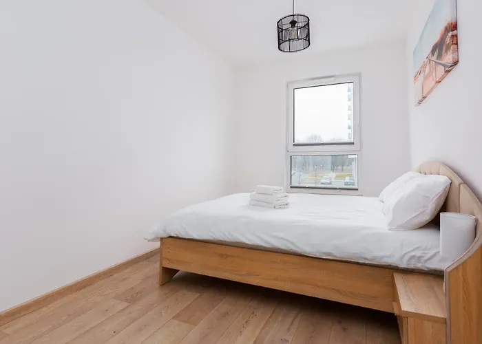 Sea Salt Spacious By Bookinghost